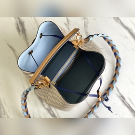 LV Модель： N42 NéONOé Сумка В 1932 году Гастон создал сумку для 