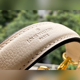 LV Артикул： M45716 Ванильный желтый  NéoNoé BB сумка-бакет Кожа