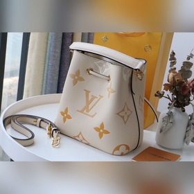LV Артикул： M45716 Ванильный желтый  NéoNoé BB сумка-бакет Кожа