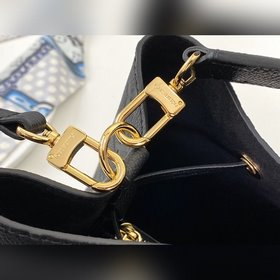 LV Модель M45256 Черная сумка NéoNoé среднего размера Изготовлен