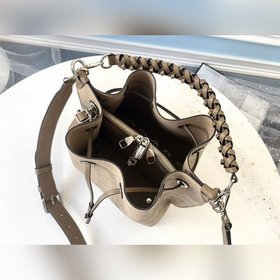 LV Модель M55799, сумка-бакет цвета слоновой кости Muria, из кожи