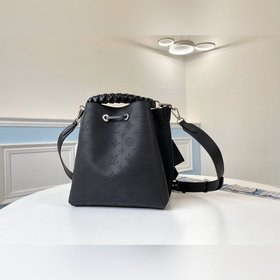 LV Модель M55800 Черная сумка-бакет Muria из перфорированной теля