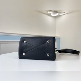 LV Модель M55800 Черная сумка-бакет Muria из перфорированной теля