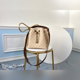 LV модель M55801 Молочно-белая сумка-бакет Muria из перфорированн