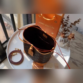 LV Артикул： M45550 Большой размер Новая модель сумки для подиум