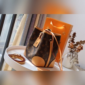 LV Артикул： M45550 Большой размер Новая модель сумки для подиум