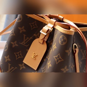 LV Артикул： M45550 Большой размер Новая модель сумки для подиум