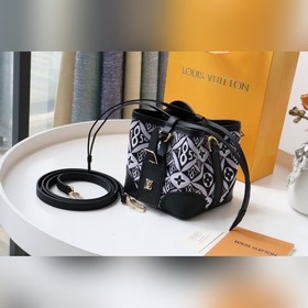 LV модель： M69973 мини-сумка  Новая модель 2020 года для подиум