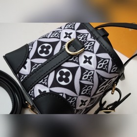 LV модель： M69973 мини-сумка  Новая модель 2020 года для подиум