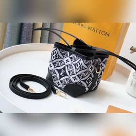 LV модель： M69973 мини-сумка  Новая модель 2020 года для подиум
