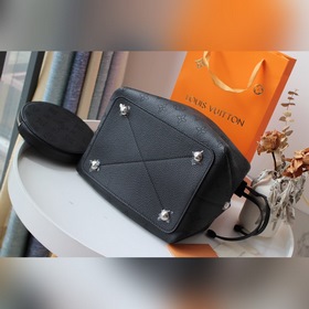 LV Модель M53608 Сумка-бакет Muria Изготовлена из перфорированно