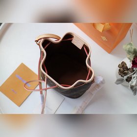 LV NANO NOE Сумка Артикул： M41346 Сумка Nano Noe из классической