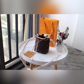 LV NANO NOE Сумка Артикул： M41346 Сумка Nano Noe из классической