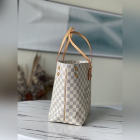 LV Артикул： N41375 Сумка среднего размера  Классический шарм дл