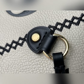 LV « » Артикул： M46039 Молочно-белая сумка-тоут Вес： 0,3 кг. Раз