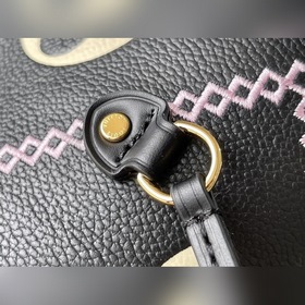 LV Артикул： M46040 Черный Весенняя коллекция 2022 Изготовлена из