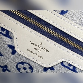 LV Сумка Neverfull MM с ручкой Артикул： M46220  Эта классическ