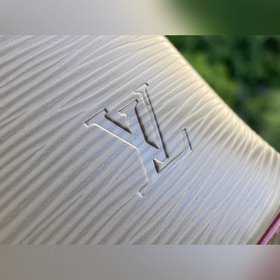 LV Средняя сумка Neverfull Артикул： M56947 Слоновая кость Роско