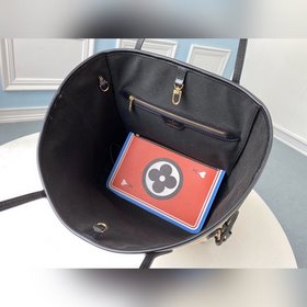 LV Средняя сумка Neverfull, артикул M57462 В начале весны 2021 г