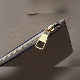 LV модель M45685 Полностью кожаная сумка Neverfull среднего разм