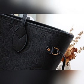 LV Модель： M45685 Сумка-шоппер Neverfull среднего размера из кож