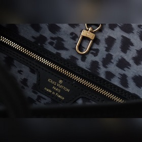 LV Артикул： M45818 Средняя сумка Neverfull Средняя сумка Neverf