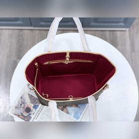 LV Модель： M41178 Старинный вишневый цвет Louis Vuitton представл