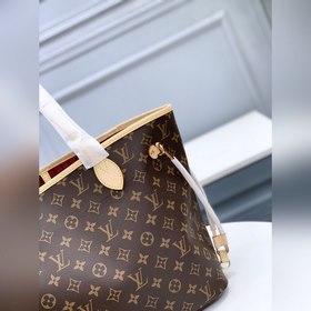 LV Модель： M41178 Старинный вишневый цвет Louis Vuitton представл
