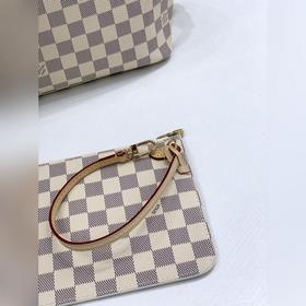 LV Модель： M41361 Белая с белой подкладкой. Louis Vuitton предст
