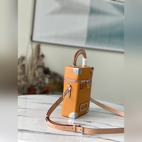 LV Сумка Vertical Box Trunk Артикул： M59666 Весенняя и летняя к