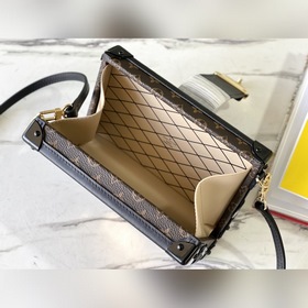 LV Артикул： M44199 Сумка из полимерной ткани с отделкой из полим