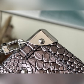 LV Артикул： M44199 Сумка-коробка светло-фиолетового цвета с узор