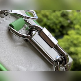 LV Артикул： M44480 Буквенный принт Коробчатая сумка Логотип с ко