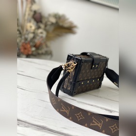 LV Артикул： M45554 Сумка Petite Malle (с широким плечевым ремнем