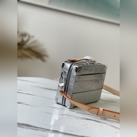LV Модель： M45785 Серебристая сумка Сочетание прямоугольной форм