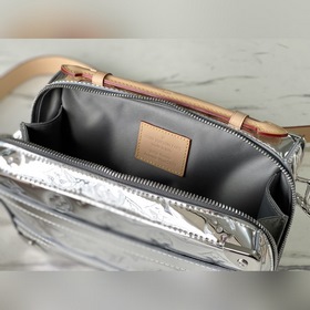 LV Модель： M45885 Сумка из брезента с блестящим покрытием Колле