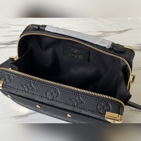 LV Модель： M57971 Совместная разработка с NBA： сумка Handle Trun