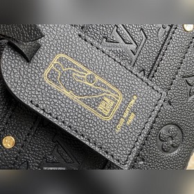 LV Модель： M57971 Совместная разработка с NBA： сумка Handle Trun