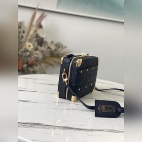 LV Модель： M57971 Совместная разработка с NBA： сумка Handle Trun