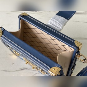 LV Артикул： M59717 Сумка-коробка из денима Придает сумке неприну
