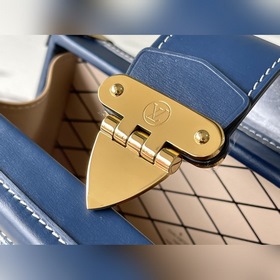 LV Артикул： M59717 Сумка-коробка из денима Придает сумке неприну