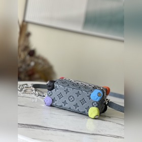 LV Артикул： M81606 Серый кожаный чемоданчик из серии «Скалолазан