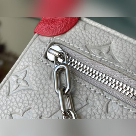 LV Модель： M81606 Бежевая кожаная сумка-бокс из серии «Скалолаза