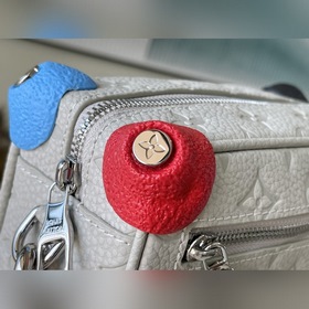 LV Модель： M81606 Бежевая кожаная сумка-бокс из серии «Скалолаза