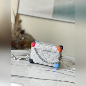 LV Модель： M81606 Бежевая кожаная сумка-бокс из серии «Скалолаза