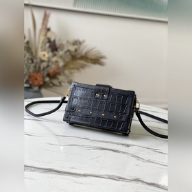 LV Артикул： N92049 PETITE MALLE Сумка Сумка Petite Malle изгото