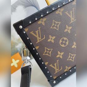 LV Артикул： M20252 Старческий  CLUTCH BOX Коробка-сумка Размеры：