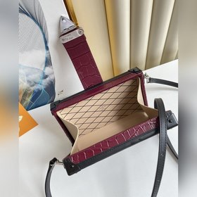 LV Артикул： N93803 40273 Алигатор, пурпурный PETITE MALLE BOX Ко