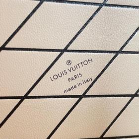 LV « » Артикул： N93817 40273 Белый крокодил PETITE MALLE BOX Кор