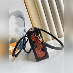 LV « » Артикул： N98998 40273 Цвет： «Алигатор» Кожа крокодила « »